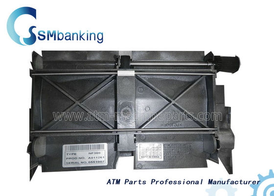 Ο αρχικός πλαστικός Μαύρος τροφοδοτών NF300 σημειώσεων ανταλλακτικών A011261 NMD ATM